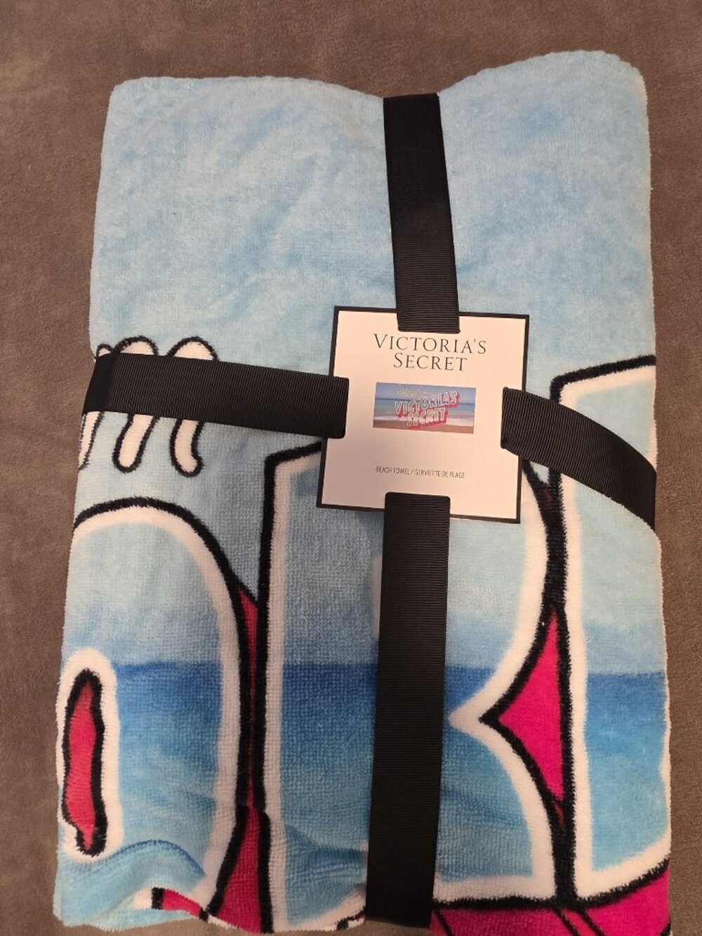 Victoria’s Secret Beach Towel retro postcard-style— Size 30" x 64" NEW with tags